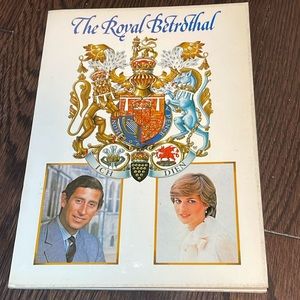 Excellent condition - The Royal Betrothal - Book